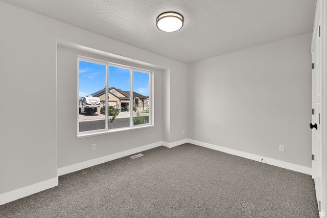 3024 S 2325 W, West Haven, UT 84401