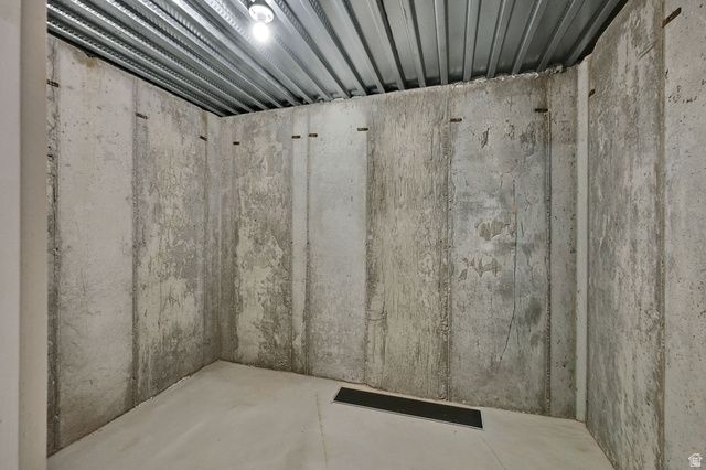 3024 S 2325 W, West Haven, UT 84401