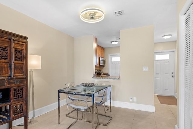 2701 NE 1st Street 106, Pompano Beach, FL 33062