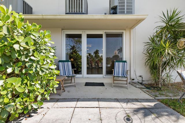 2701 NE 1st Street 106, Pompano Beach, FL 33062