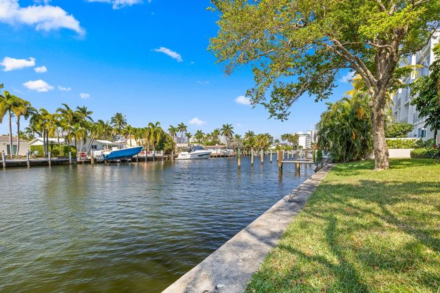 2701 NE 1st Street 106, Pompano Beach, FL 33062