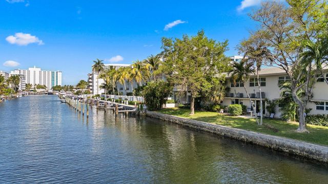 2701 NE 1st Street 106, Pompano Beach, FL 33062