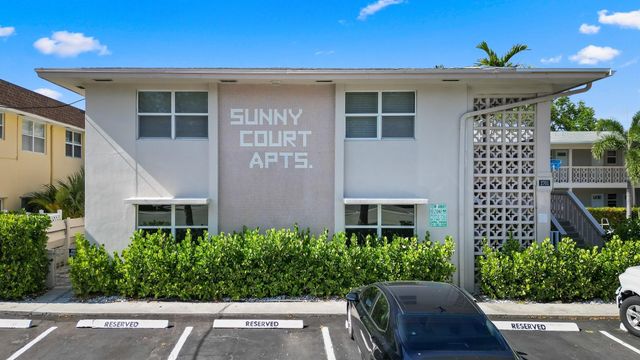 2701 NE 1st Street 106, Pompano Beach, FL 33062