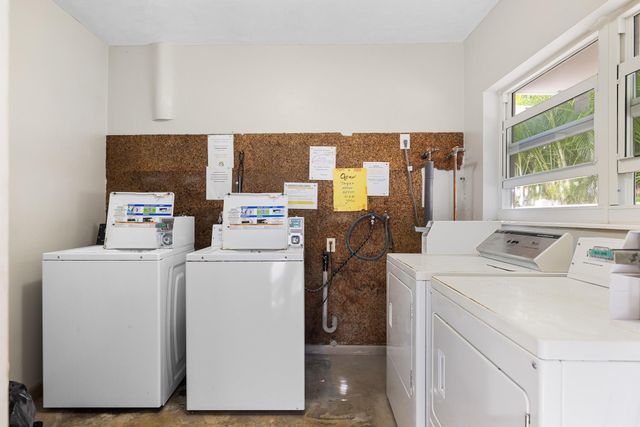 2701 NE 1st Street 106, Pompano Beach, FL 33062