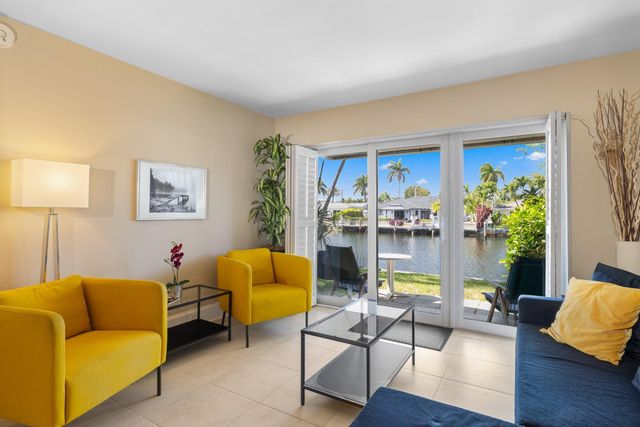 2701 NE 1st Street 106, Pompano Beach, FL 33062