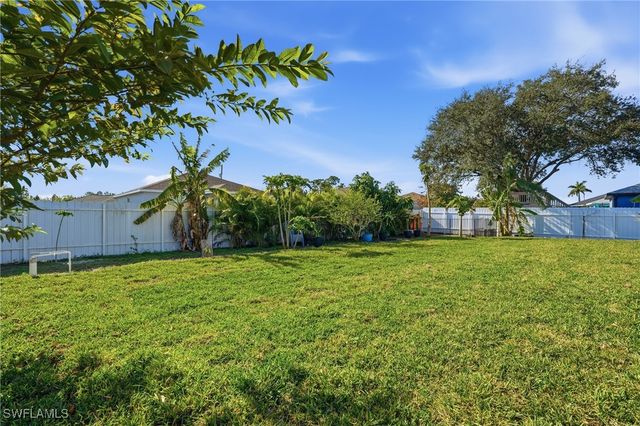 4153 NE 9th PL, Cape Coral, FL 33909