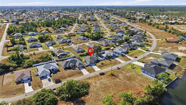 4153 NE 9th PL, Cape Coral, FL 33909