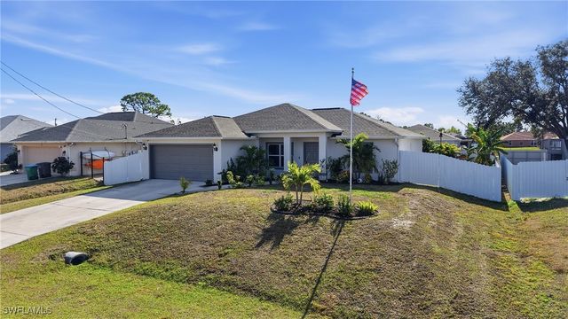 4153 NE 9th PL, Cape Coral, FL 33909