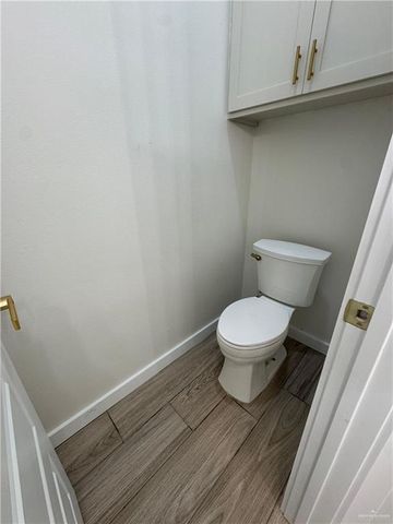 2820 N Alyna Avenue, Edinburg, TX 78541