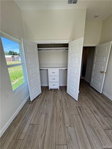 2820 N Alyna Avenue, Edinburg, TX 78541
