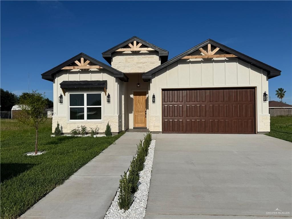 2820 N Alyna Avenue, Edinburg, TX 78541