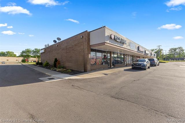 8028 N Middlebelt Road, Westland, MI 48185