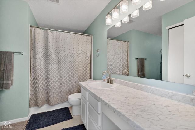 6880 W Kingston Drive, Mccordsville, IN 46055