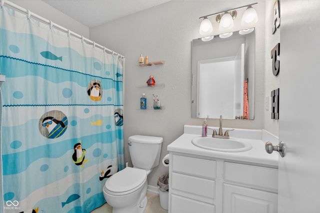 6880 W Kingston Drive, Mccordsville, IN 46055