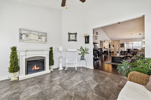 395 Devon Chase Hl Unit 4801, Gallatin, TN 37066