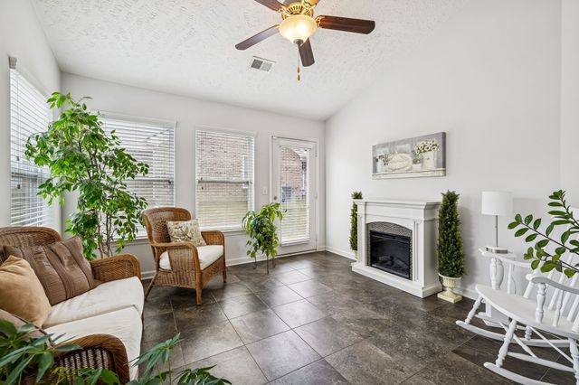 395 Devon Chase Hl Unit 4801, Gallatin, TN 37066