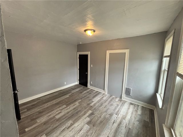 247 Rochelle St, Knoxville, PA 15201