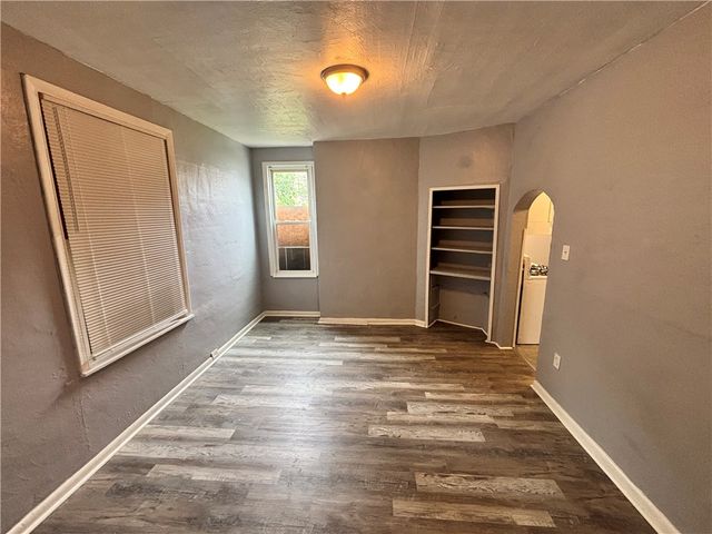 247 Rochelle St, Knoxville, PA 15201