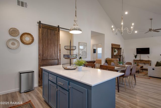 604 E Vermilion Street, Lafayette, LA 70501