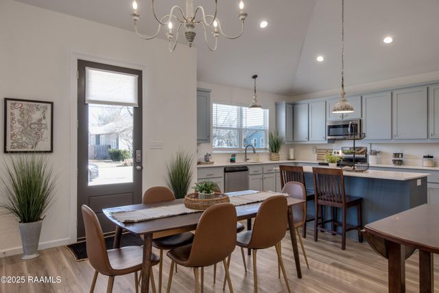 604 E Vermilion Street, Lafayette, LA 70501