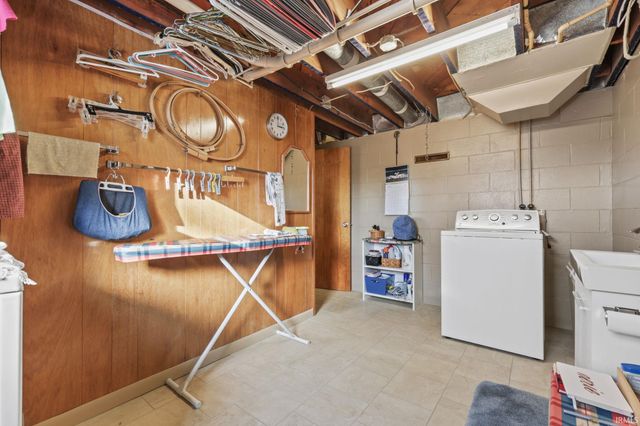 2540 E Eastgate Lane, Bloomington, IN 47408