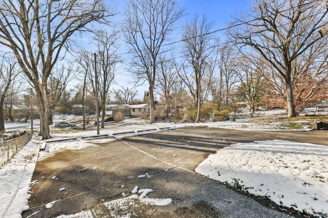 2540 E Eastgate Lane, Bloomington, IN 47408