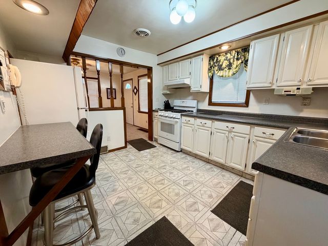 1445 Pickwick Street, Ottawa, IL 61350