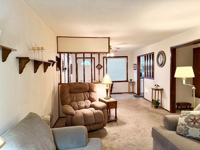 1445 Pickwick Street, Ottawa, IL 61350