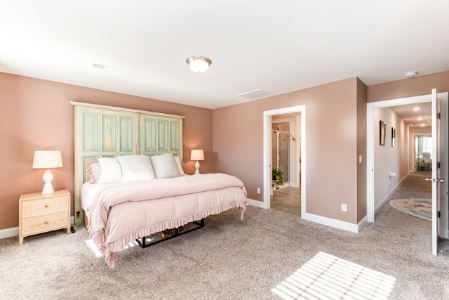 241 River Rd, Columbia, TN 38401