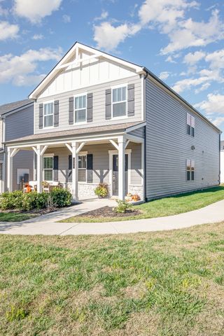 241 River Rd, Columbia, TN 38401