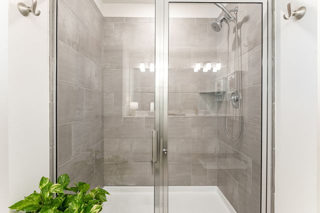 241 River Rd, Columbia, TN 38401