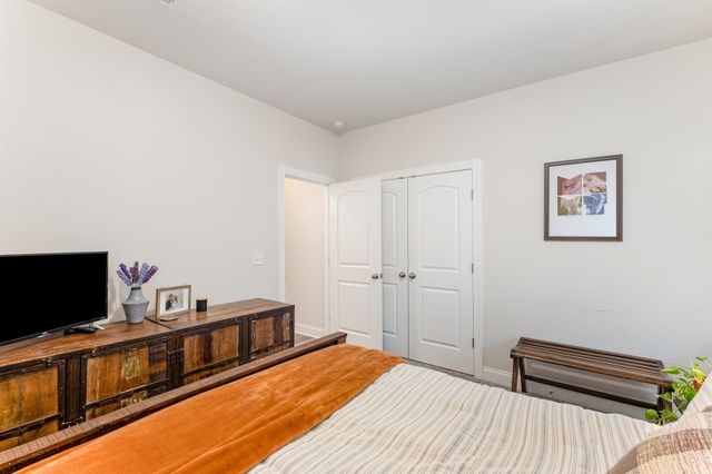 241 River Rd, Columbia, TN 38401