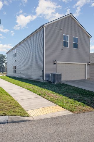 241 River Rd, Columbia, TN 38401