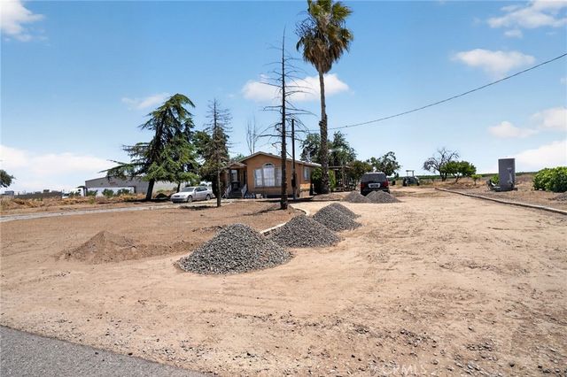 3512 S Blythe Avenue, Fresno, CA 93706