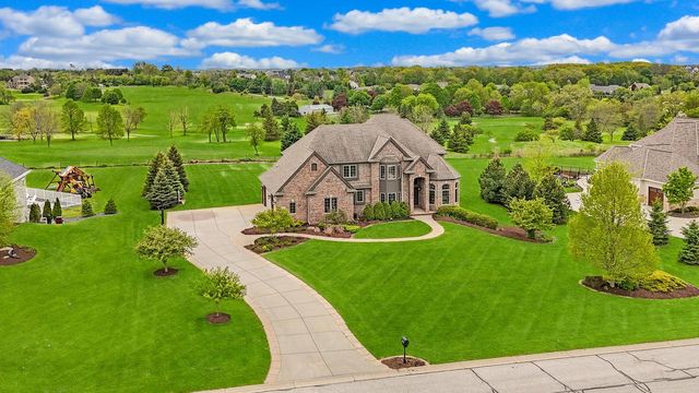 N66W27127 Tamnamore DRIVE, Lisbon, WI 53089