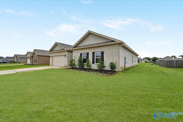 107 Arctic Fox Trail, Meridianville, AL 35759