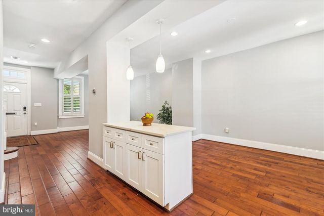 931 FARRAGUT STREET, Washington, DC 20011