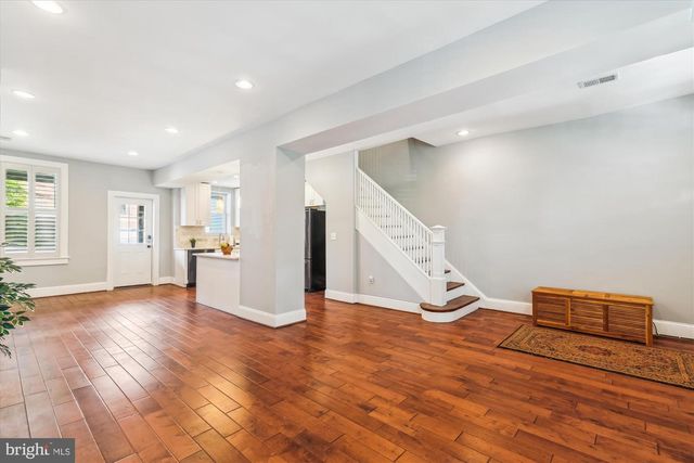 931 FARRAGUT STREET, Washington, DC 20011