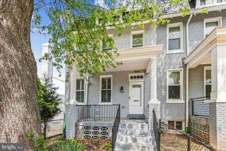 931 FARRAGUT STREET, Washington, DC 20011