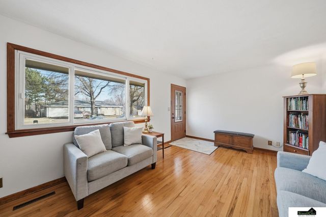 7311 Garland Street, Lincoln, NE 68505