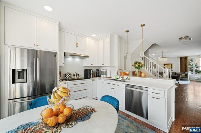 449 Albany Court, West New York, NJ 07093