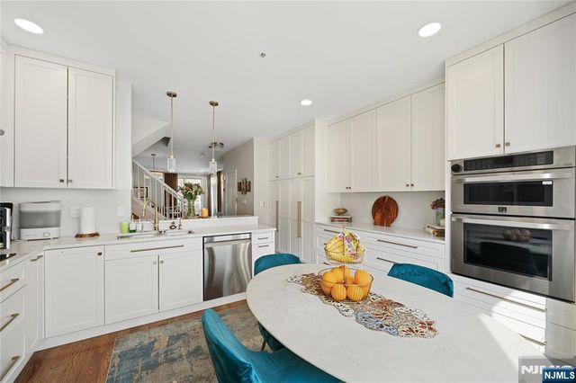 449 Albany Court, West New York, NJ 07093