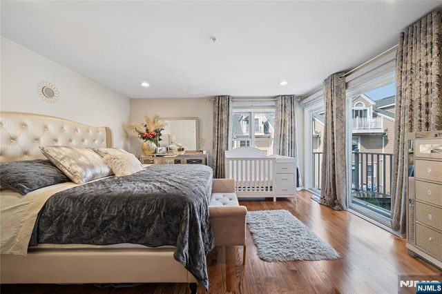 449 Albany Court, West New York, NJ 07093