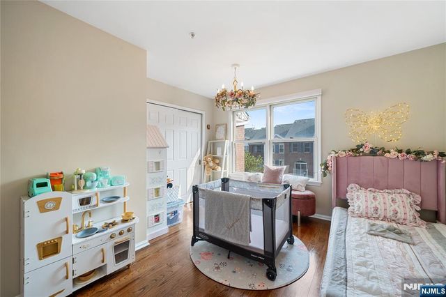 449 Albany Court, West New York, NJ 07093