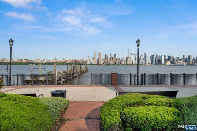 449 Albany Court, West New York, NJ 07093