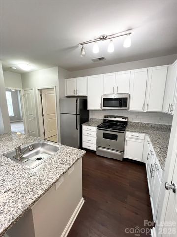4310 Park Road 304, Charlotte, NC 28209