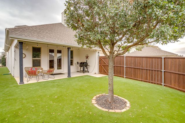 500 Sheer Bliss Lane, Fort Worth, TX 76114