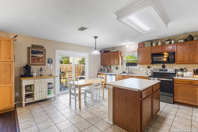 7503 Cedar Farm, San Antonio, TX 78239