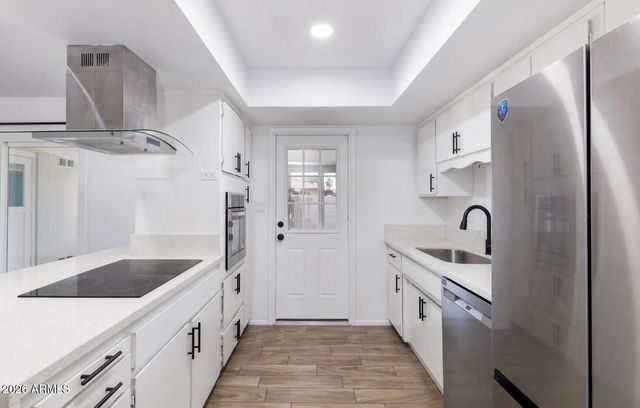 1041 E FAIRMONT Drive, Tempe, AZ 85282