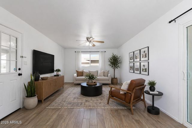 1041 E FAIRMONT Drive, Tempe, AZ 85282